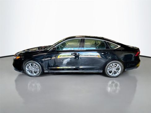 Used 2023 Honda Accord EX image 8