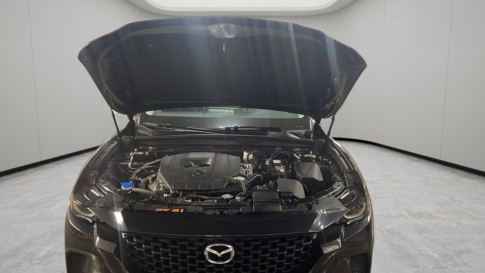 Used 2025 MAZDA CX-50 AWD 2.5 S w/ Premium Package image 9