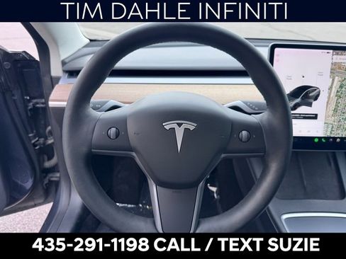 Used 2022 Tesla Model 3 Performance image 11