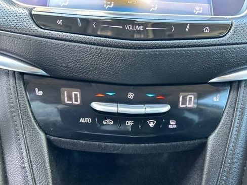 Used 2018 Cadillac XT5 Luxury w/ Driver Awareness Package FWD image 31