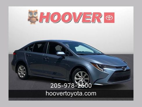 Used 2025 Toyota Corolla LE FWD image 1