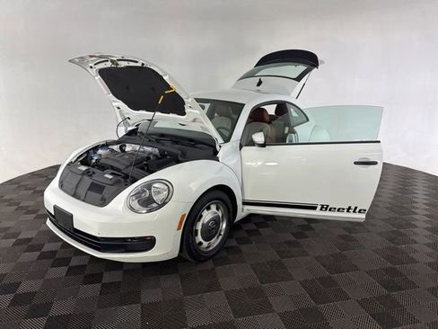 Used 2015 Volkswagen Beetle 1.8T Classic image 10