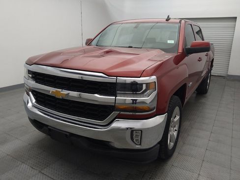 Used 2018 Chevrolet Silverado 1500 LT w/ Texas Edition image 15