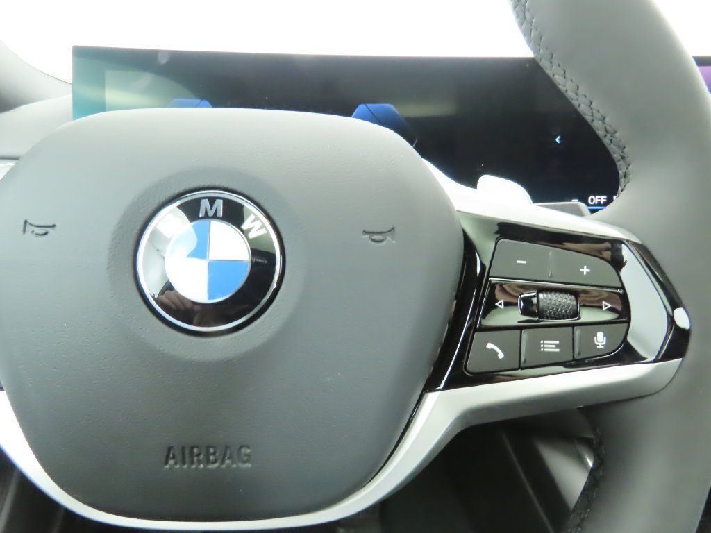 Used 2026 BMW 330i Sedan w/ Convenience Package RWD image 13