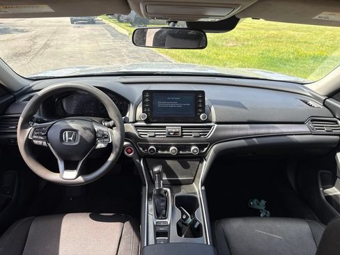 Used 2021 Honda Accord LX image 17