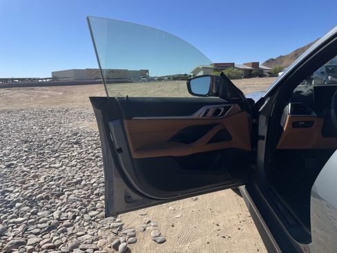 Used 2023 BMW i4 eDrive40 RWD image 12