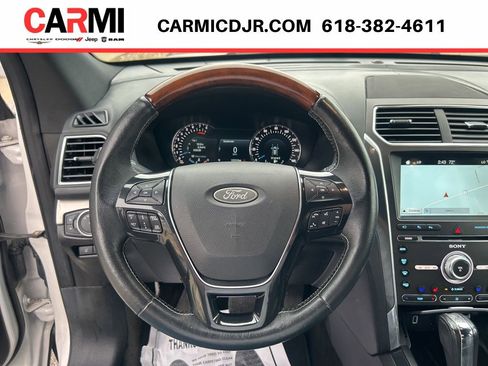 Used 2018 Ford Explorer Platinum AWD/4WD image 19