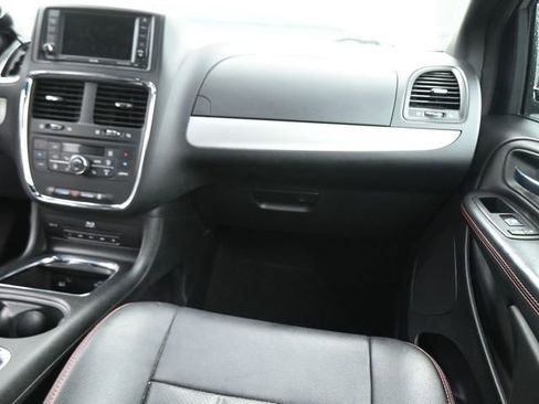 Used 2016 Dodge Grand Caravan R/T w/ Safety Sphere Group image 31