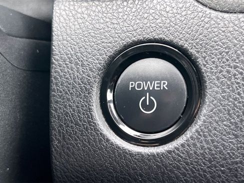 Certified 2025 Toyota Camry SE image 23