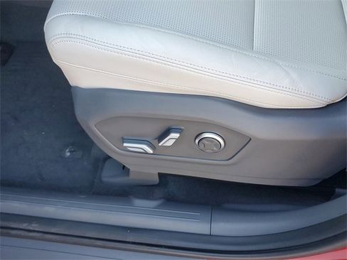 Used 2024 Hyundai Santa Fe Limited image 21