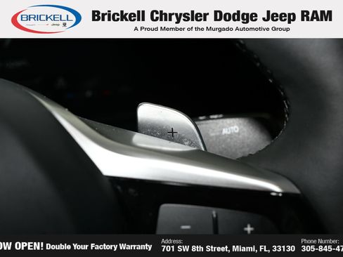 Used 2025 BMW 330i xDrive Sedan AWD/4WD image 35