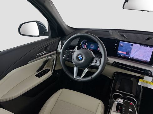Used 2026 BMW X1 xDrive28i w/ Technology Package AWD/4WD image 21