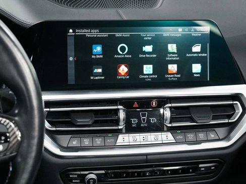 Used 2022 BMW M4 xDrive Competition w/ Executive Package image 25