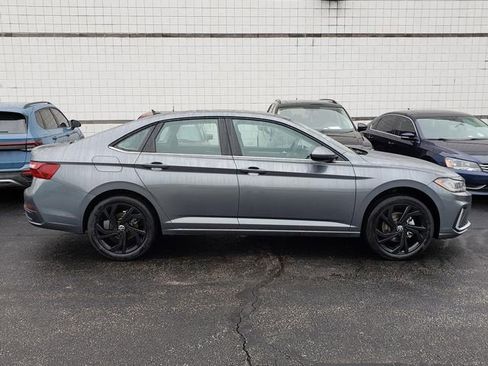 New 2026 Volkswagen Jetta SE FWD image 2