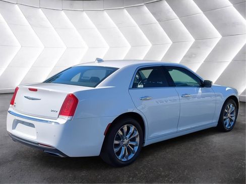 Used 2018 Chrysler 300 Limited w/ Safetytec Plus Group AWD/4WD image 6