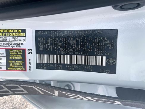 Used 2026 Toyota Camry Hybrid w/ Convenience Package FWD image 37