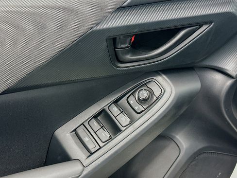 Used 2024 Subaru Crosstrek 2.0i Premium image 15