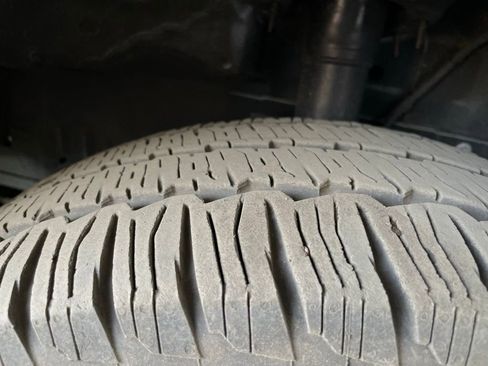 Used 2024 Ford Transit 250 Low Roof w/ Exterior Upgrade Package image 13