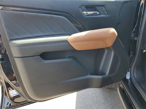 New 2025 GMC Canyon AT4 w/ Nightfall Edition image 8