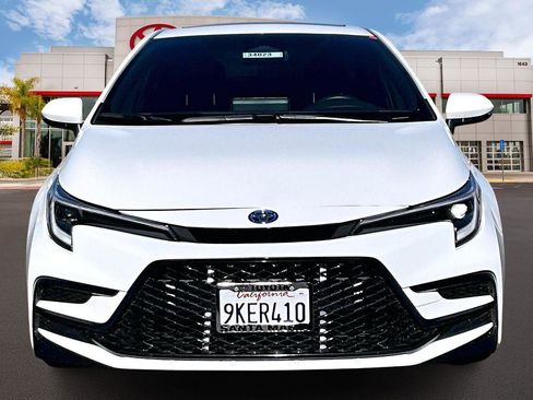 Certified 2024 Toyota Corolla SE image 3