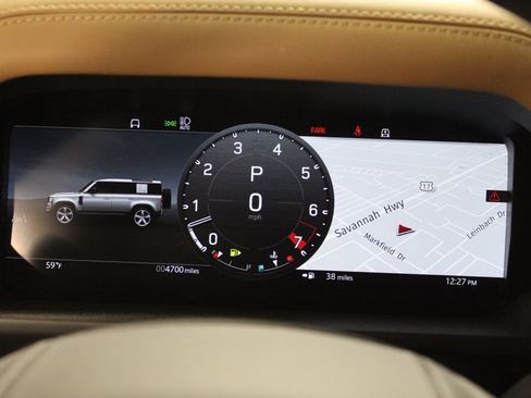 Used 2025 Land Rover Defender 110 V8 image 21