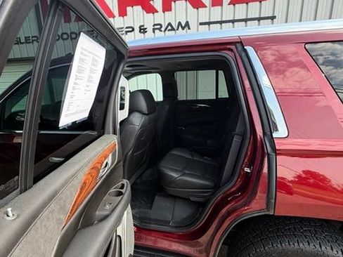 Used 2016 Cadillac Escalade Luxury AWD/4WD image 9
