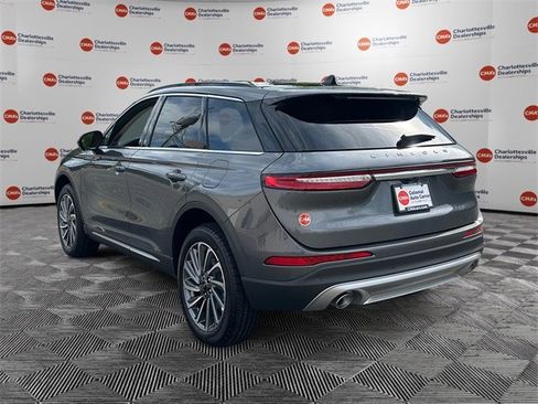 New 2025 Lincoln Corsair Reserve image 3