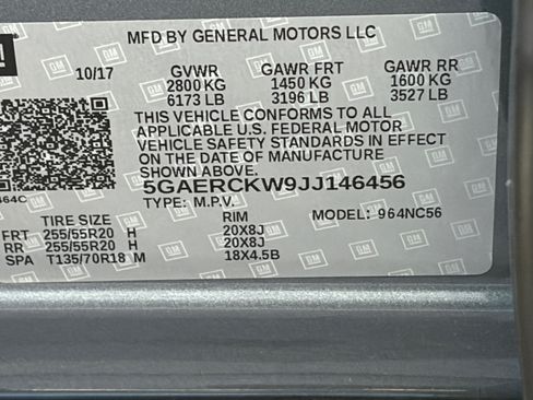 Used 2018 Buick Enclave Premium w/ Experience Buick Package FWD image 11