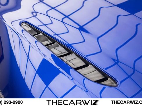 Used 2023 Aston Martin V8 Vantage Coupe RWD image 6