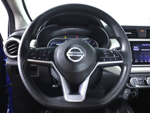 Used 2021 Nissan Versa SV FWD image 10