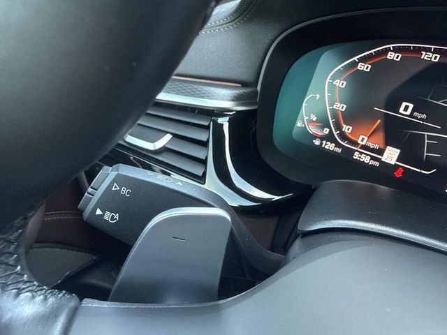 Used 2021 BMW M550i xDrive w/ Executive Package AWD/4WD image 40
