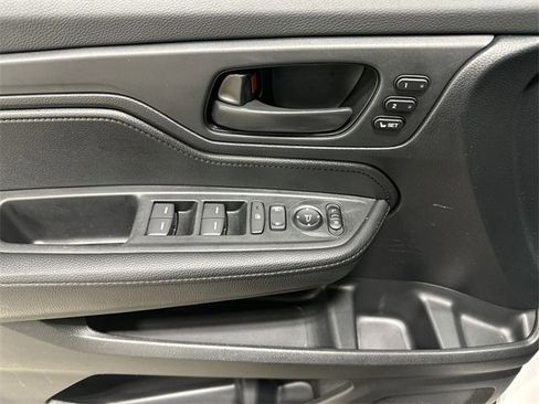 Used 2024 Honda Odyssey EX-L image 17