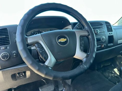 Used 2013 Chevrolet Silverado 2500 LT w/ Interior Plus Package AWD/4WD image 39
