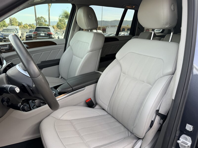Used 2015 Mercedes-Benz GL 450 4MATIC image 10