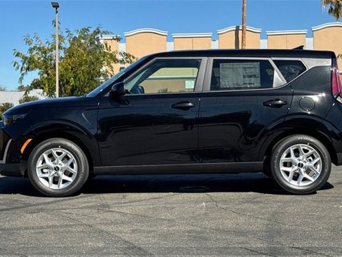 New 2025 Kia Soul LX image 10