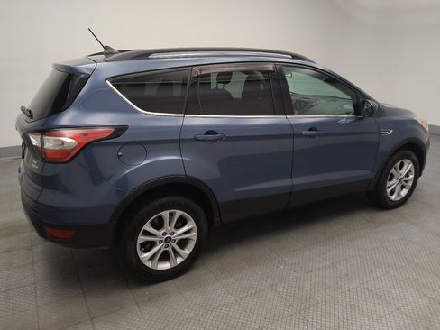 Used 2018 Ford Escape SE w/ SE Sync 3 Package AWD/4WD image 10