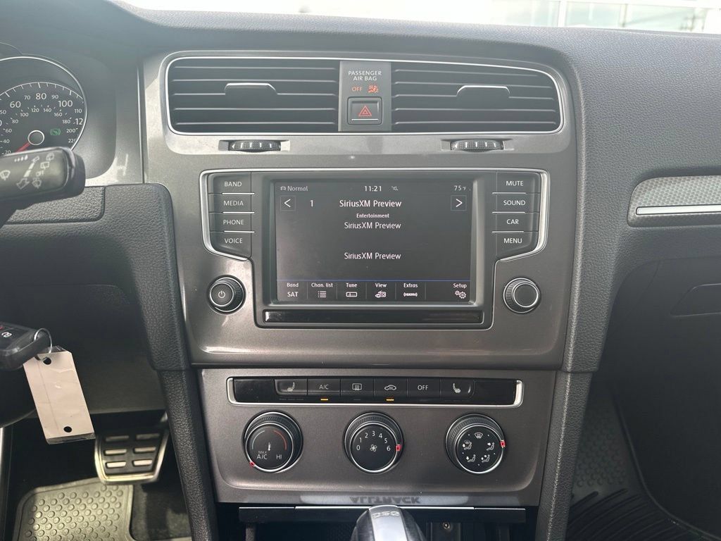 Used 2017 Volkswagen Golf Alltrack S AWD/4WD image 19