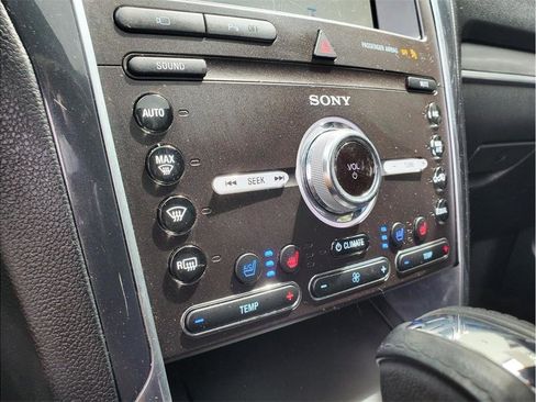 Used 2019 Ford Explorer Sport w/ Equipment Group 401A AWD/4WD image 35