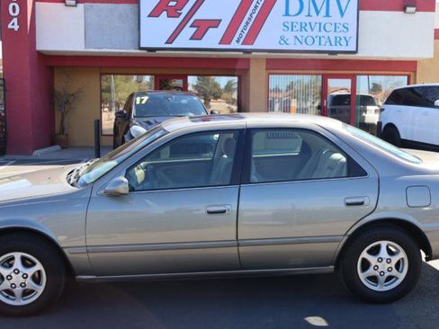 Used 1997 Toyota Camry CE image 4
