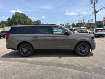 New 2027 Ford Expedition Max Platinum w/ Stealth Appearance Package