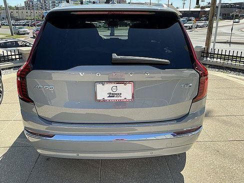 New 2026 Volvo XC90 T8 Plus w/ Protection Package AWD/4WD image 9