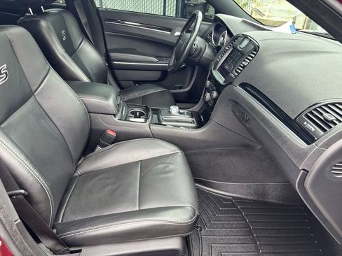Used 2021 Chrysler 300 S w/ S Model Appearance Package RWD image 30