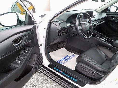 Used 2023 Honda Accord EX-L image 3