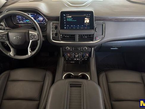 Certified 2024 Chevrolet Tahoe Z71 w/ Luxury Package AWD/4WD image 16