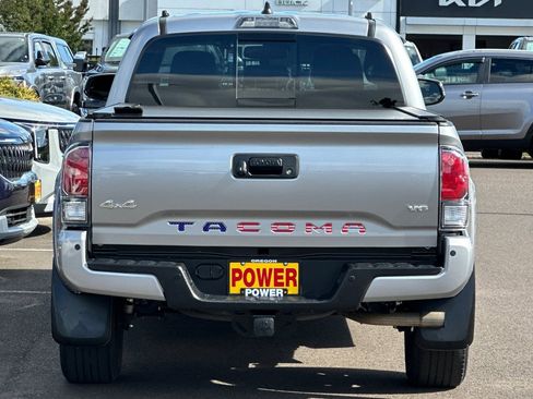 Used 2021 Toyota Tacoma Limited AWD/4WD image 5