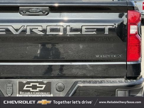 Used 2024 Chevrolet Silverado 1500 Custom Trail Boss w/ LPO, Dark Essentials Package AWD/4WD image 8