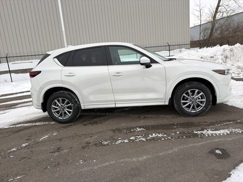 New 2025 MAZDA CX-5 AWD 2.5 S w/ Preferred Package image 6