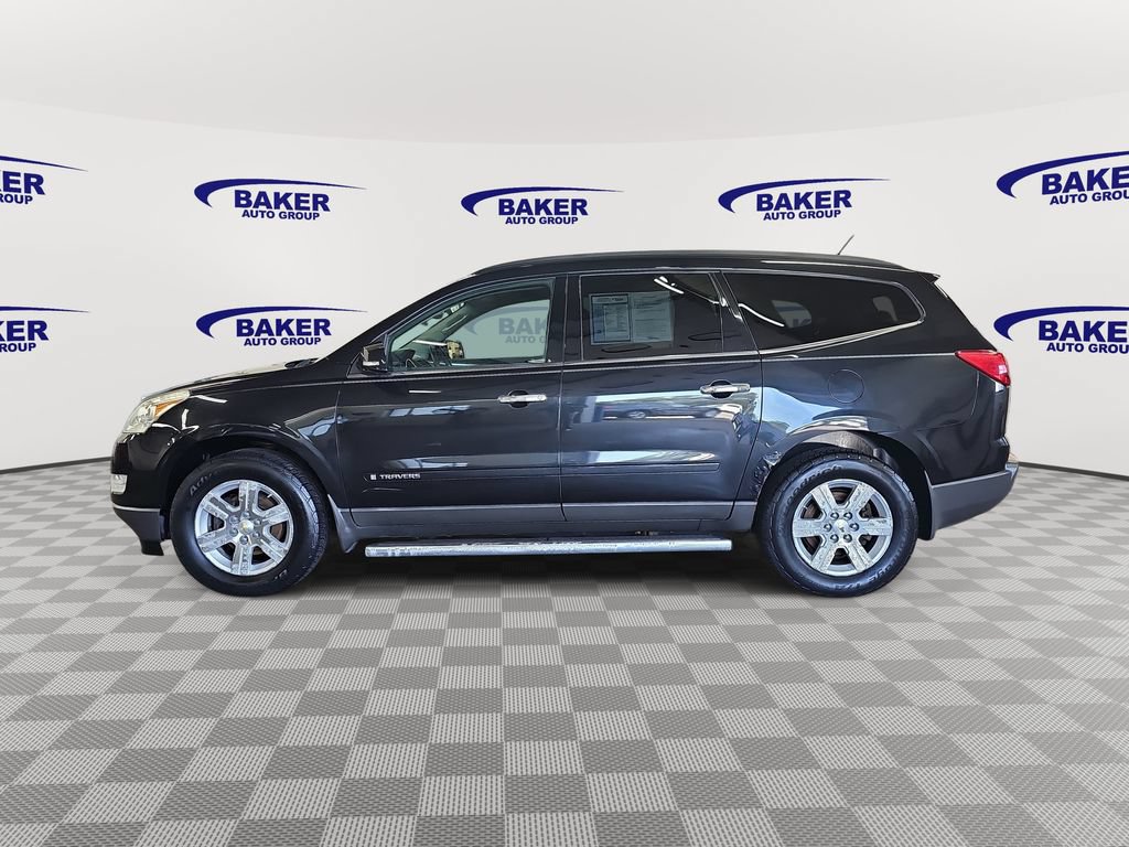 Used 2009 Chevrolet Traverse LT FWD image 8
