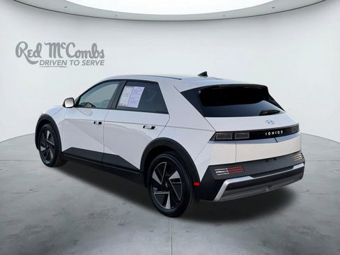 Used 2025 Hyundai Ioniq 5 SE image 3