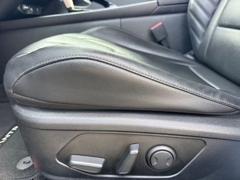 Certified 2024 Hyundai Elantra Limited image 13